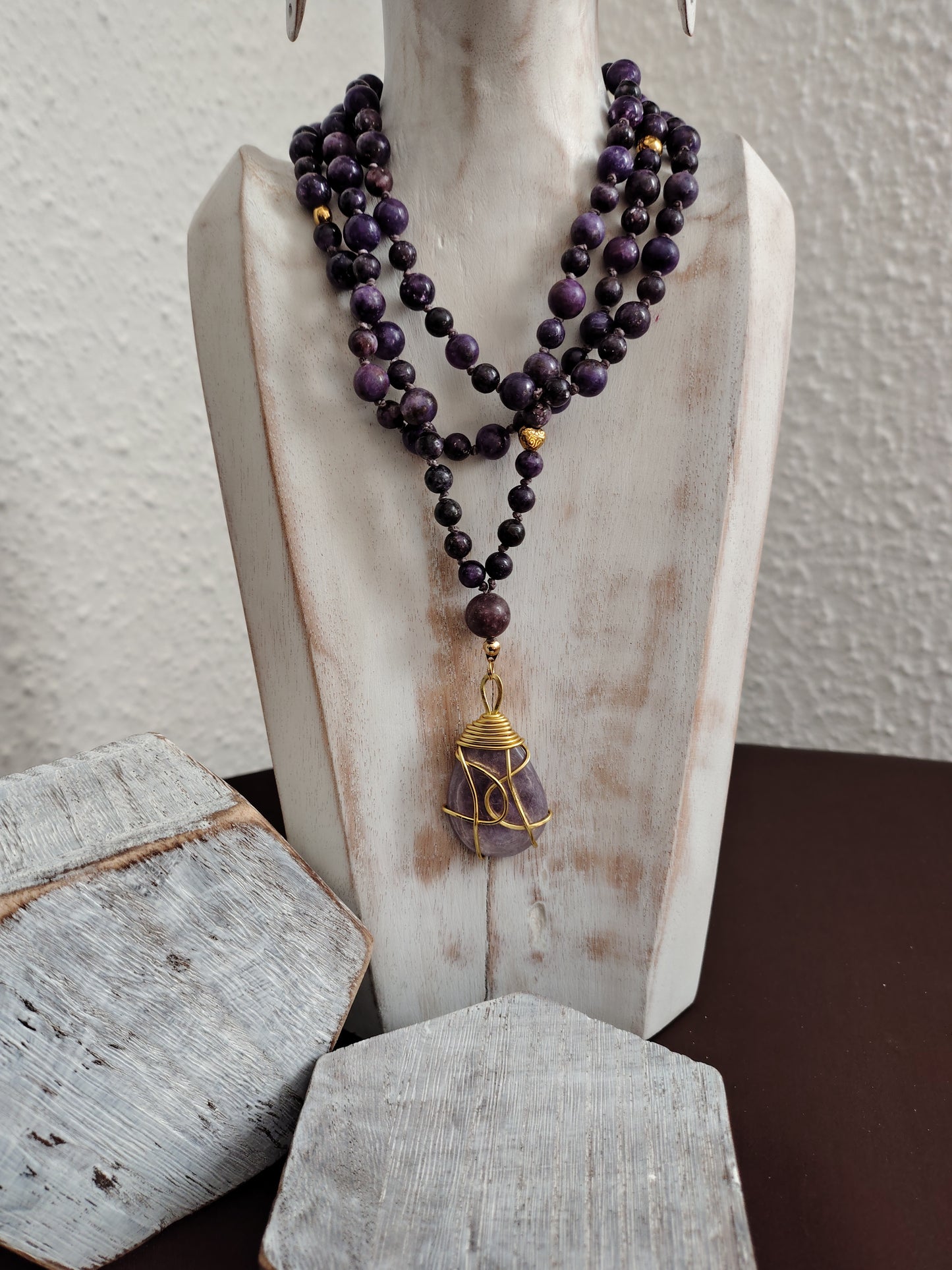 Japamala in Lepidolite – Serenità, Trasformazione e Guarigione Interiore (pezzo unico e numerato)