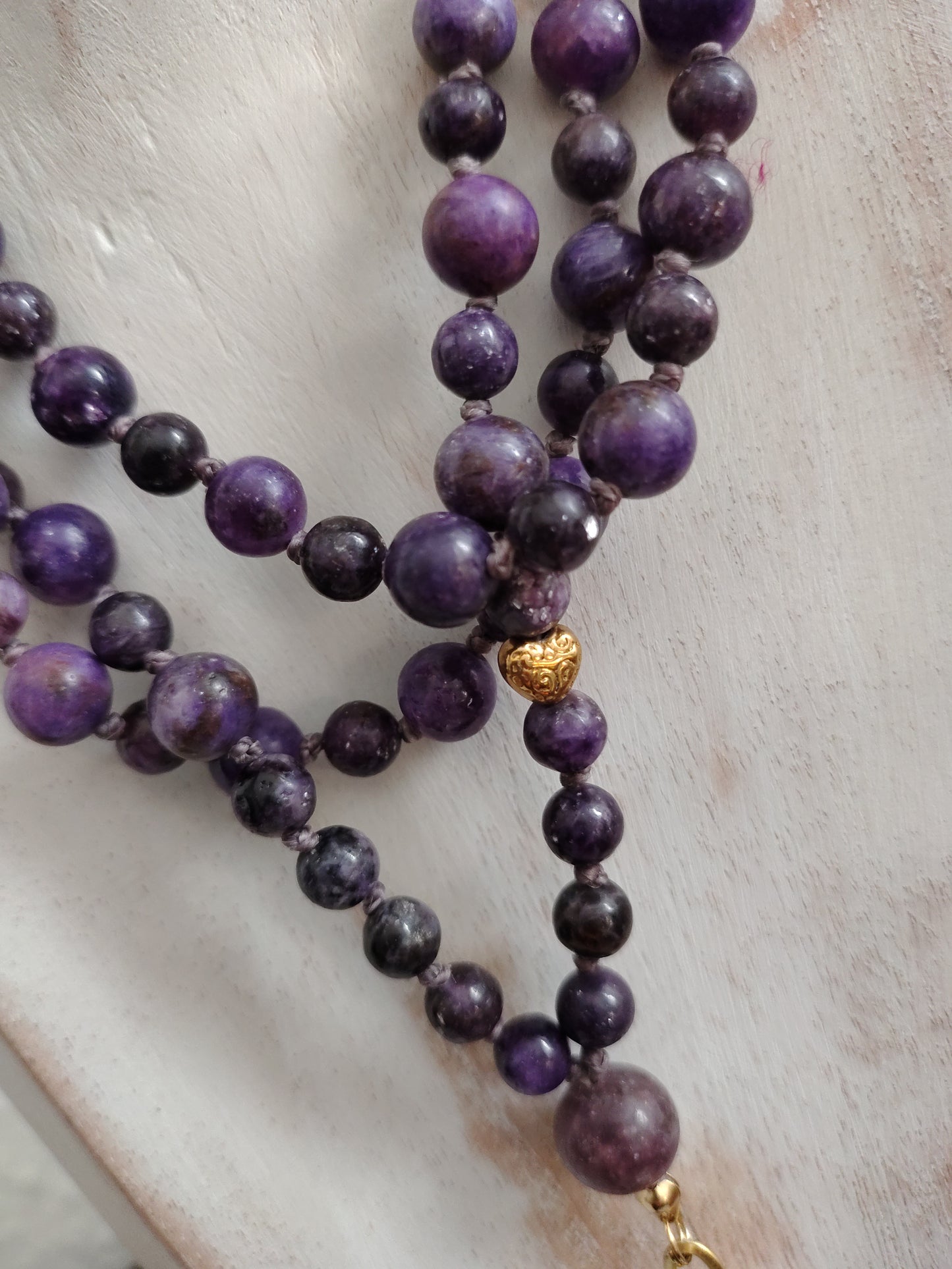 Japamala in Lepidolite – Serenità, Trasformazione e Guarigione Interiore (pezzo unico e numerato)
