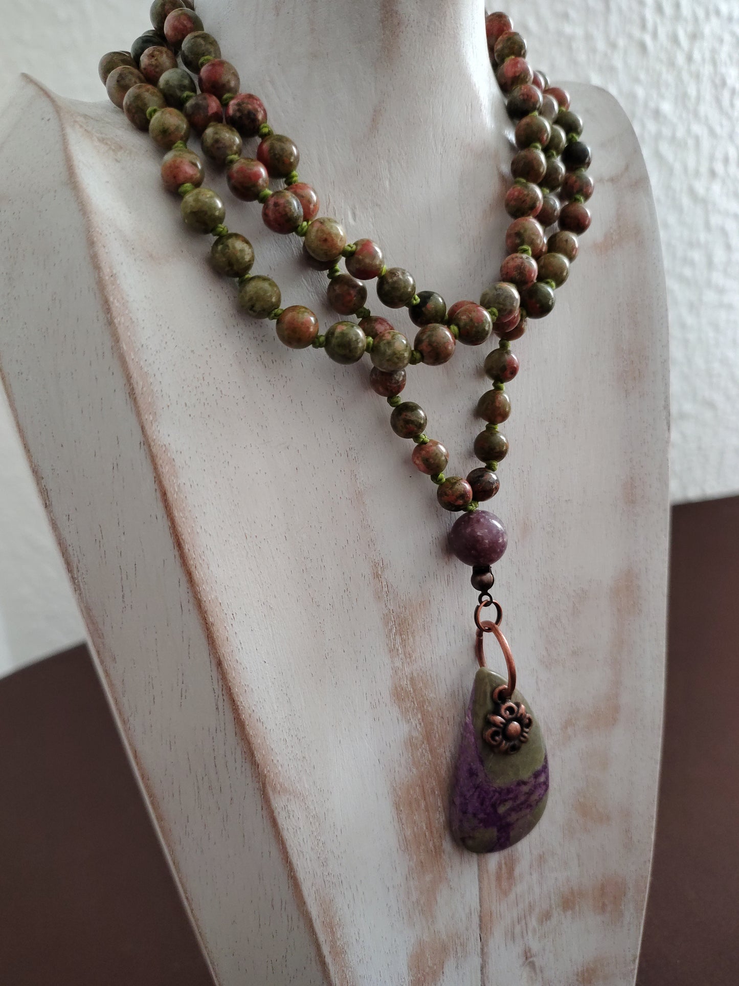 Japamala in unakite – Riconnessione, guarigione e presenza (pezzo unico , numerato)