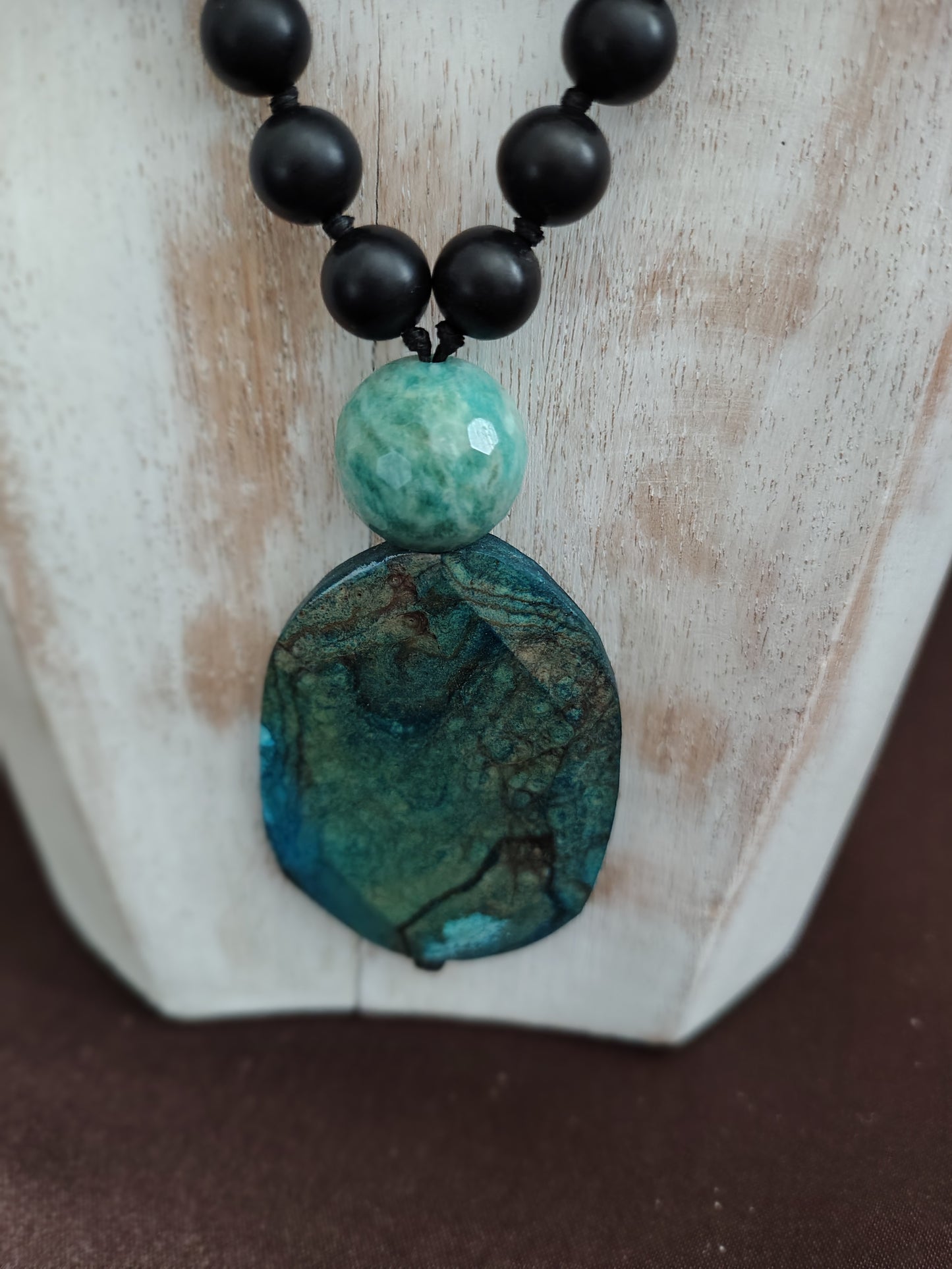 Japamala in shungite – Protezione, verità e fluidità interiore - (pezzo unico e numerato)