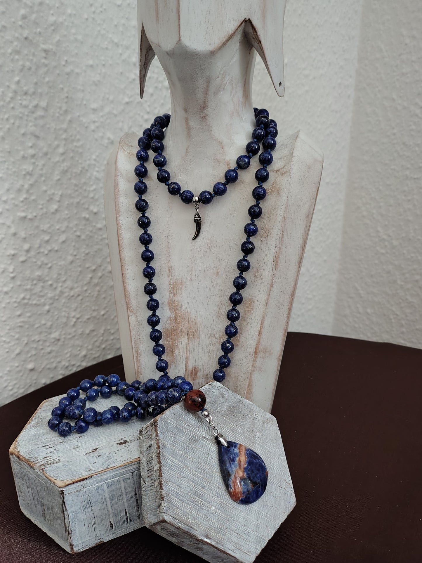 Japamala in Lapislazzuli, Ossidiana e Sodalite – Meditazione, Protezione e Intuizione