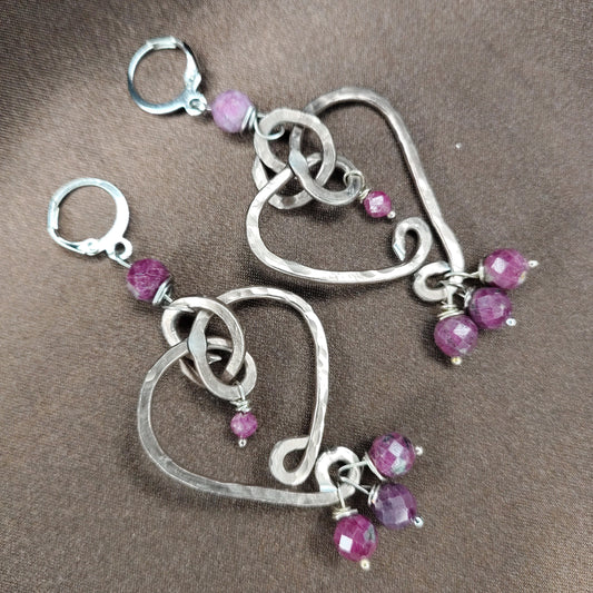 Orecchini in Rubino – Passione e Coraggio -| Linea Cuori Scassati - rif.CS002